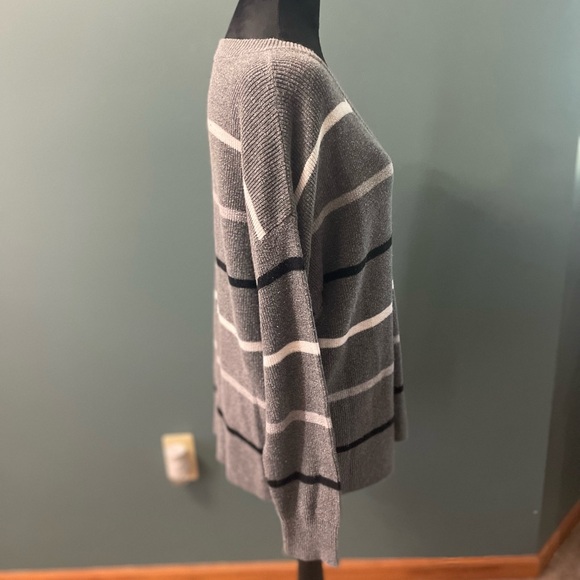 Women’s Striped American Eagle Sweater - Picture 4 of 5